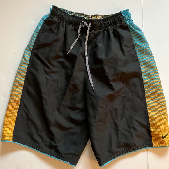MEN'S NIKE SWIMSUITS (3) - Picture 3 of 6